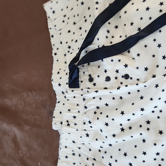 NWOT, ladies 2 piece pajama set, size small - Picture 4 of 9